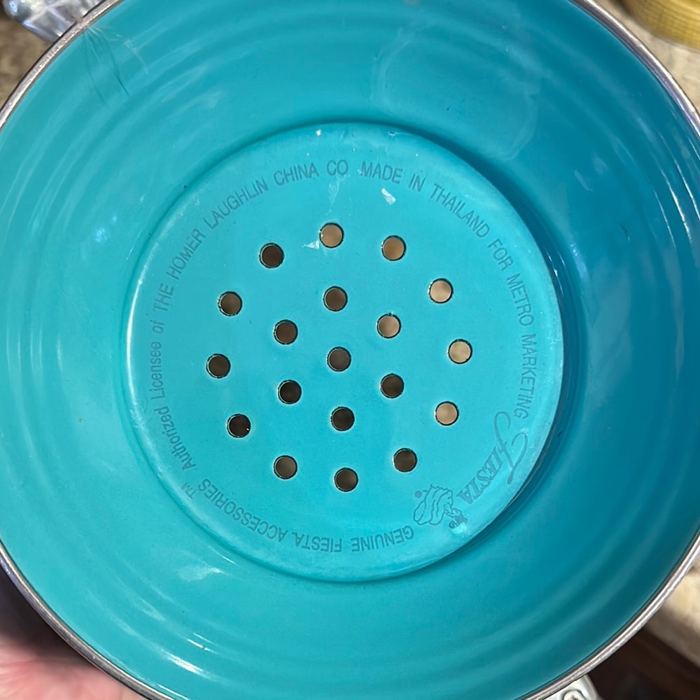 Fiestaware Turquoise Colander - Picture 5 of 10